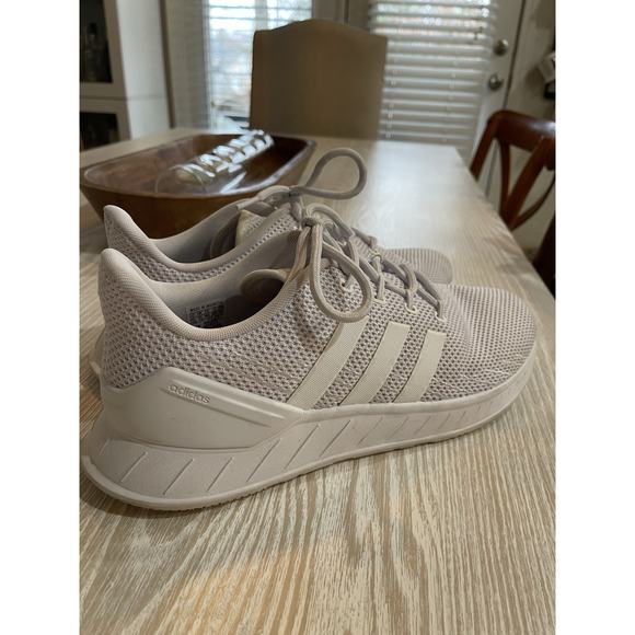 Adidas Questar Flow NXT Triple White Men Size 11.5 Sneaker Worn Twice Very Clean - Picture 3 of 6